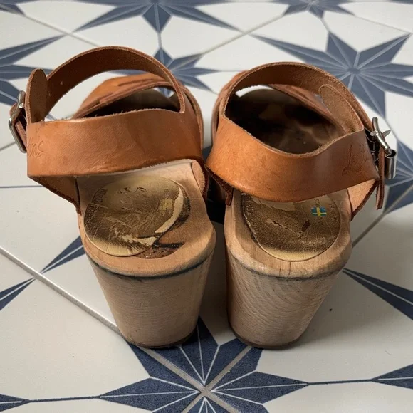 Lotta From Stockholm Tan Leather Peep Toe Clogs - Picture 3 of 6